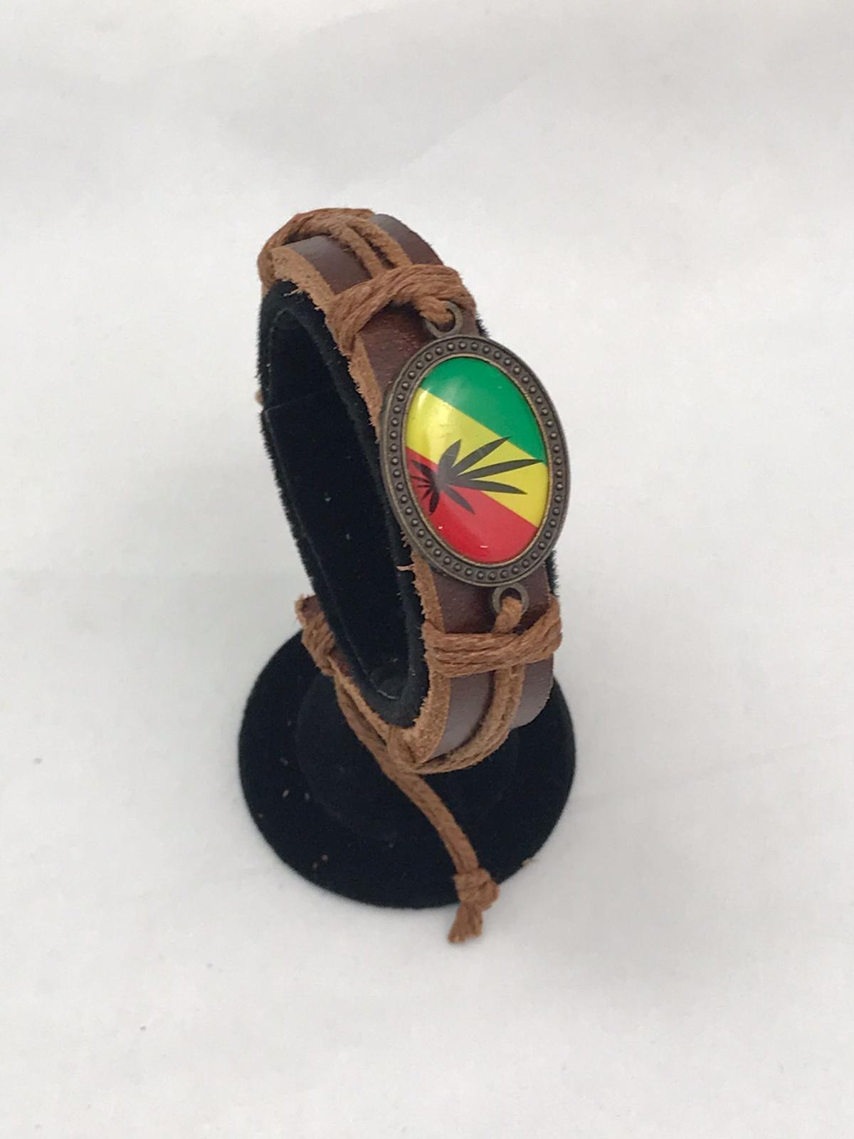 LEATHER RASTA LEAF BRACELET DISPLAY OF 12