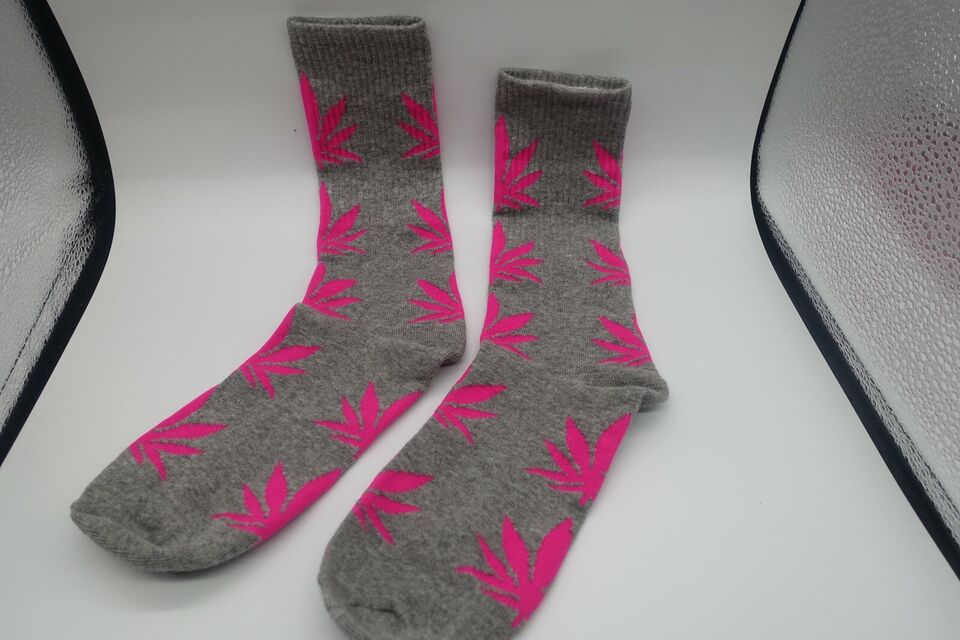 Grey Socks unisex multicolor pink leaf