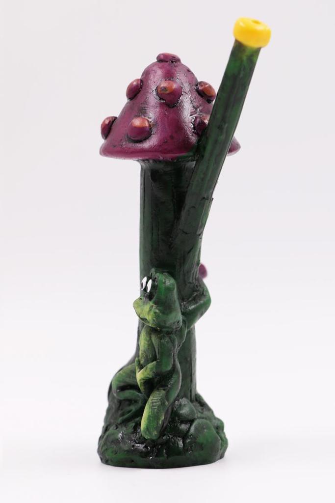 Resin mushroom frog pipe